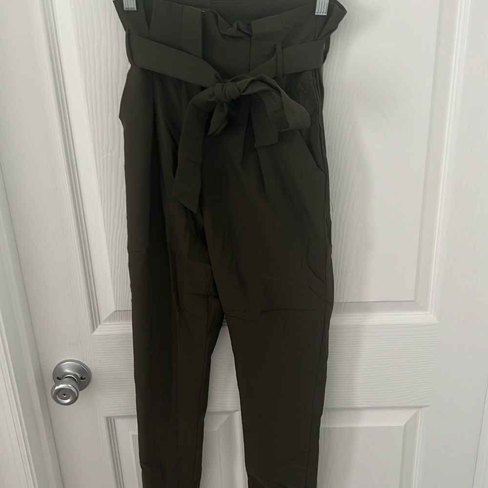 Windsor Paperbag Belted Tapered Pants